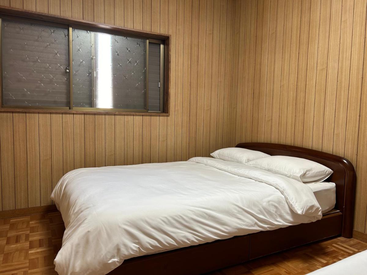 Kix House Waraku III 和楽三号館 Hotel Изуми-Сано Екстериор снимка