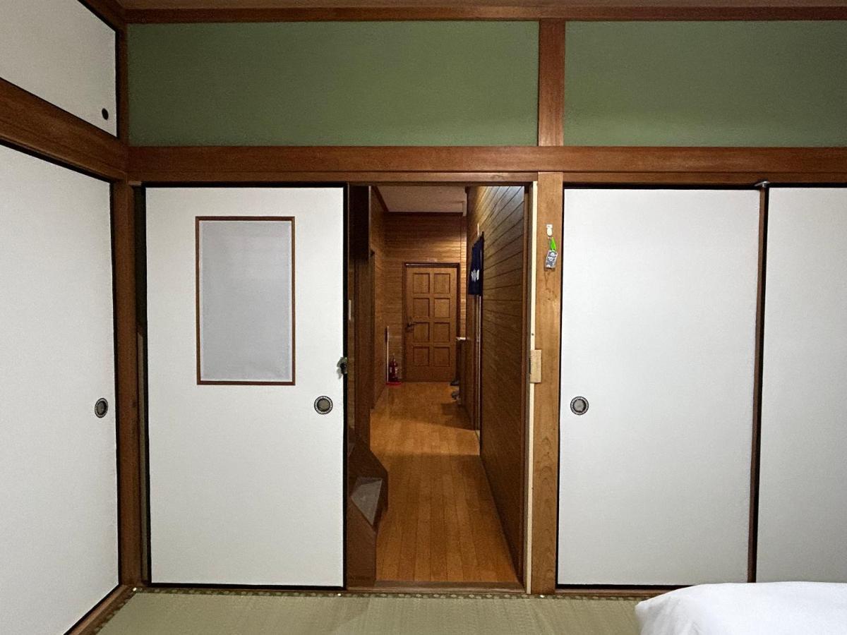 Kix House Waraku III 和楽三号館 Hotel Изуми-Сано Екстериор снимка