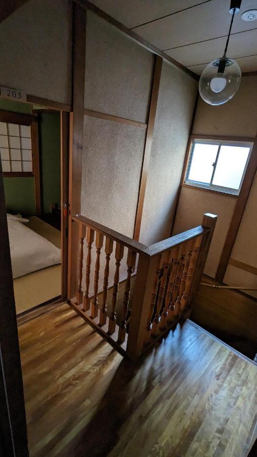 Kix House Waraku III 和楽三号館 Hotel Изуми-Сано Екстериор снимка