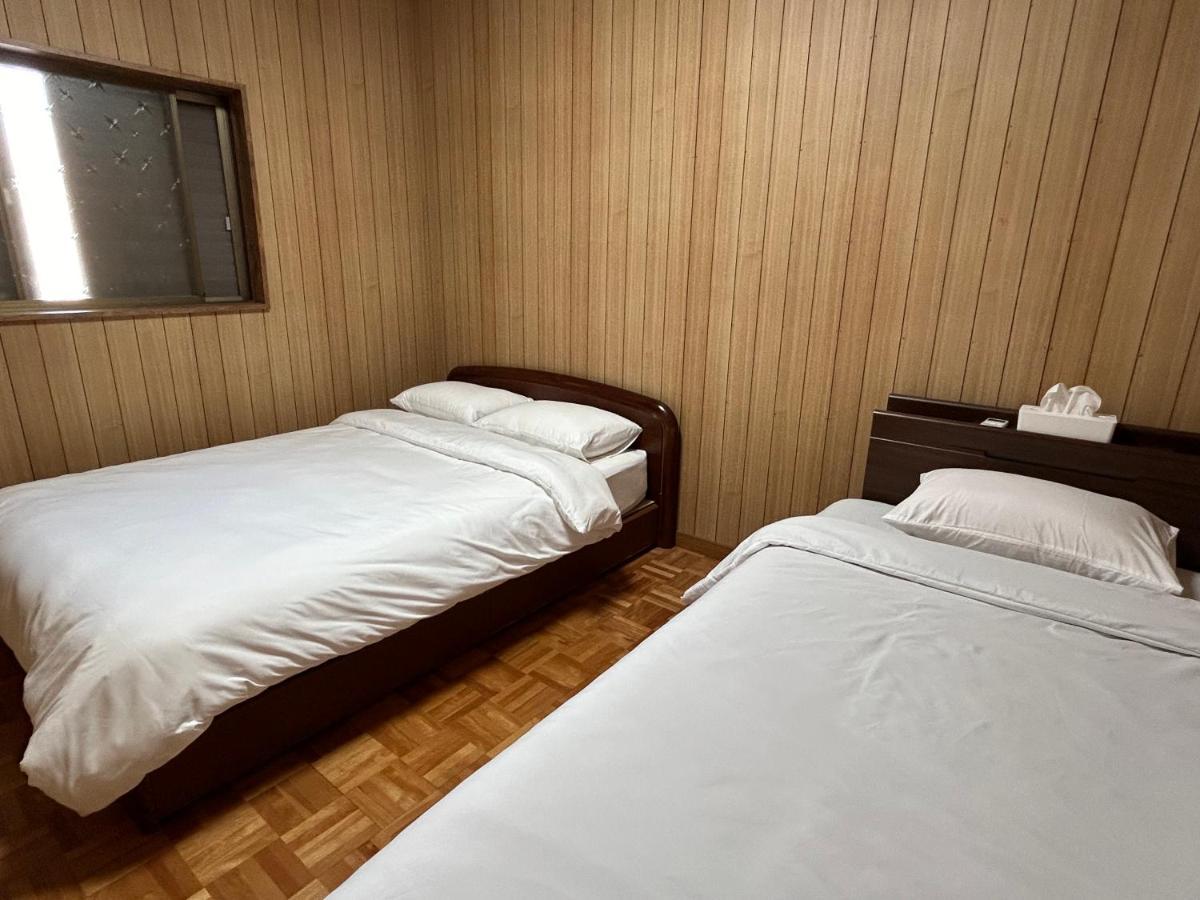 Kix House Waraku III 和楽三号館 Hotel Изуми-Сано Екстериор снимка