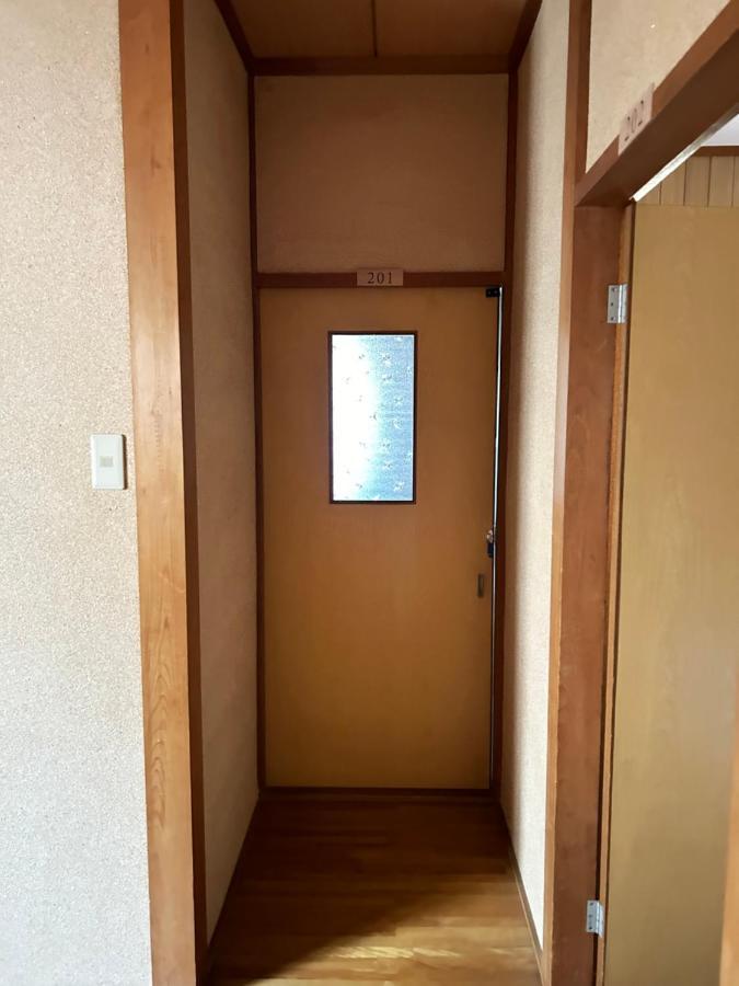 Kix House Waraku III 和楽三号館 Hotel Изуми-Сано Екстериор снимка