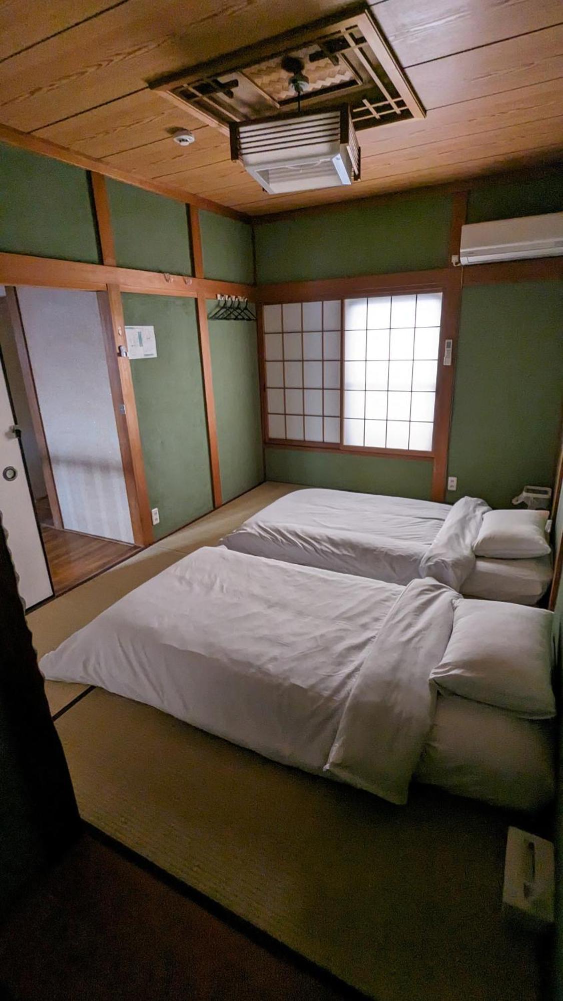 Kix House Waraku III 和楽三号館 Hotel Изуми-Сано Екстериор снимка